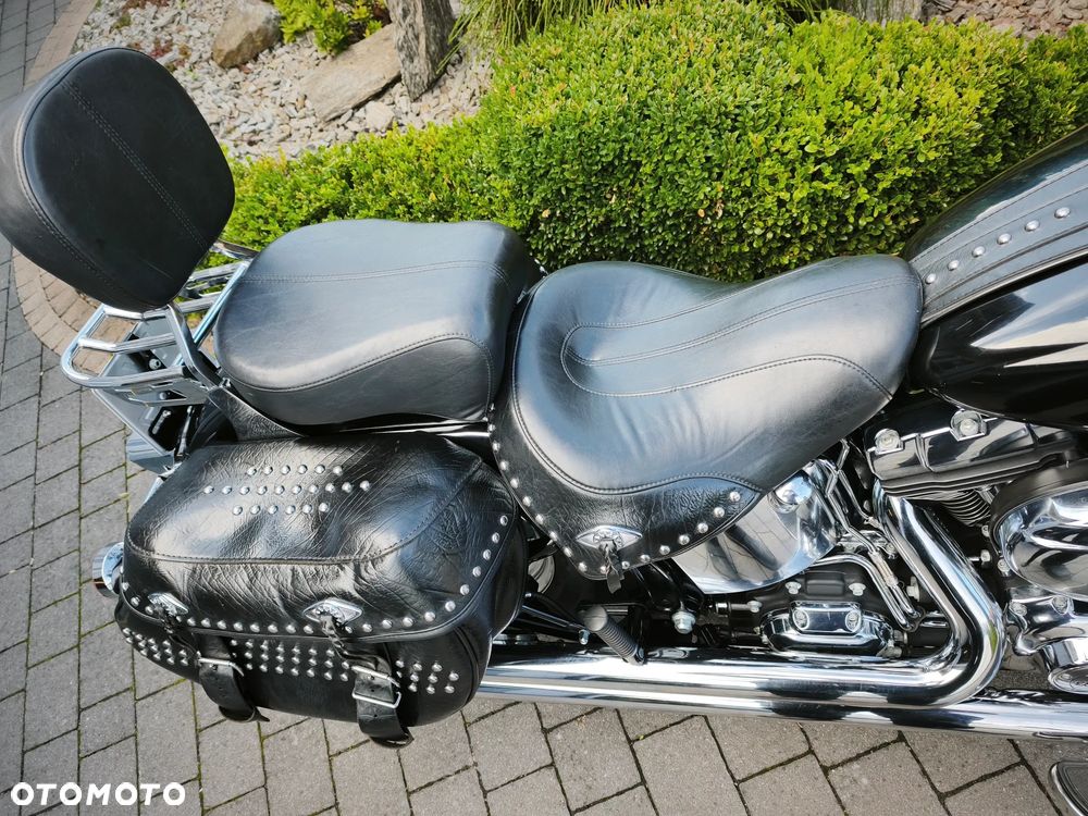 Harley-Davidson Softail Heritage Classic - 30