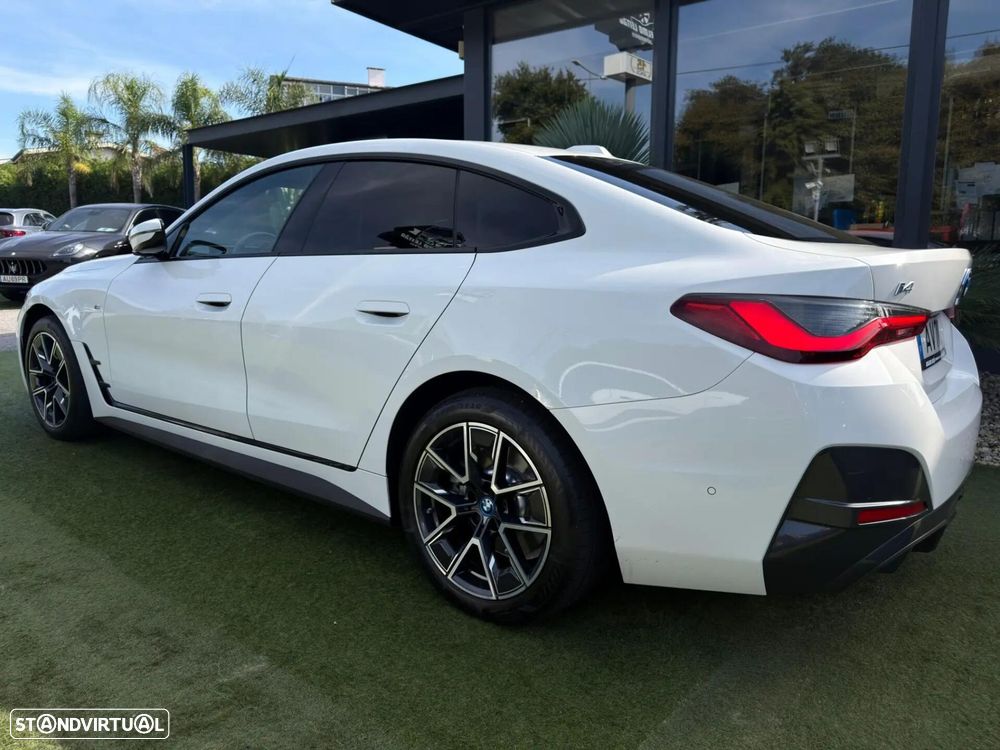 BMW i4 eDrive40 Pack Desportivo M - 13