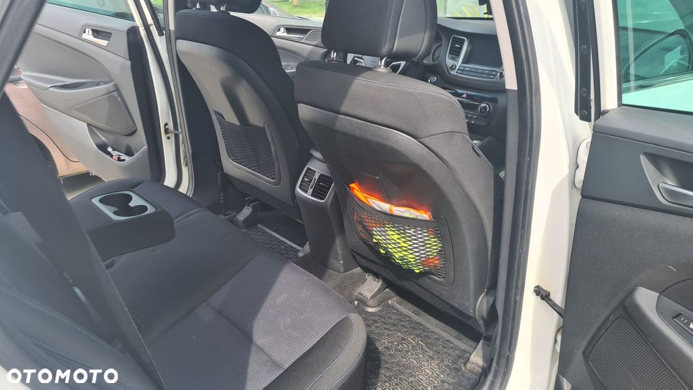 Hyundai Tucson 1.7 CRDI BlueDrive Style 2WD - 13