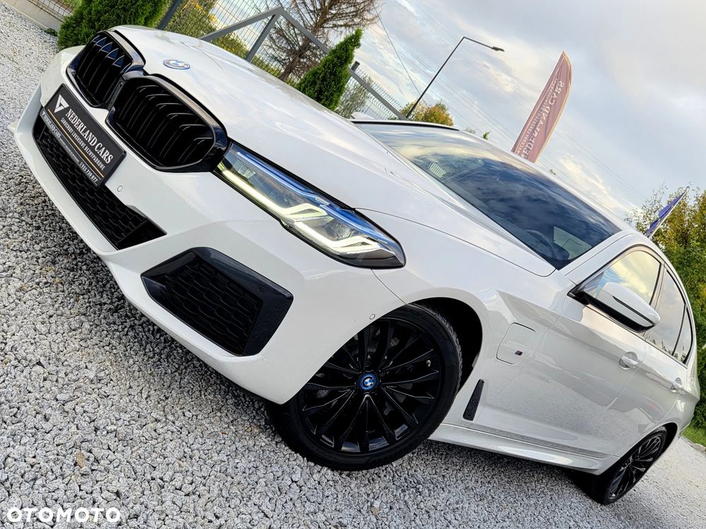 BMW Seria 5 520e M Sport sport - 32