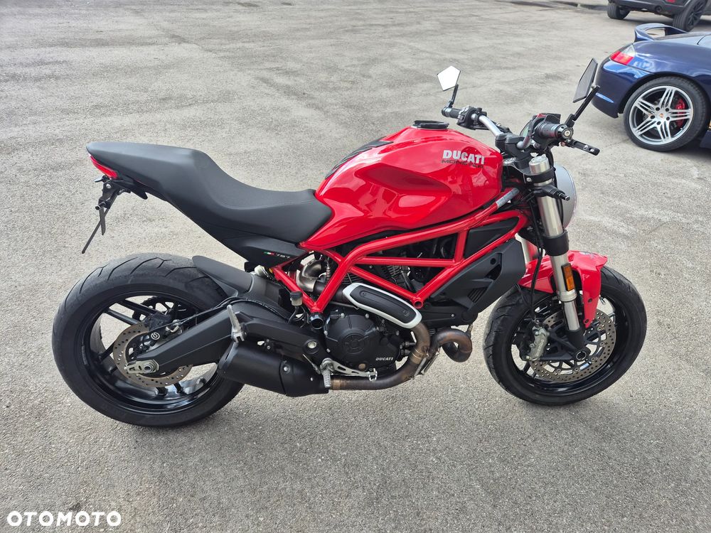Ducati Monster - 11