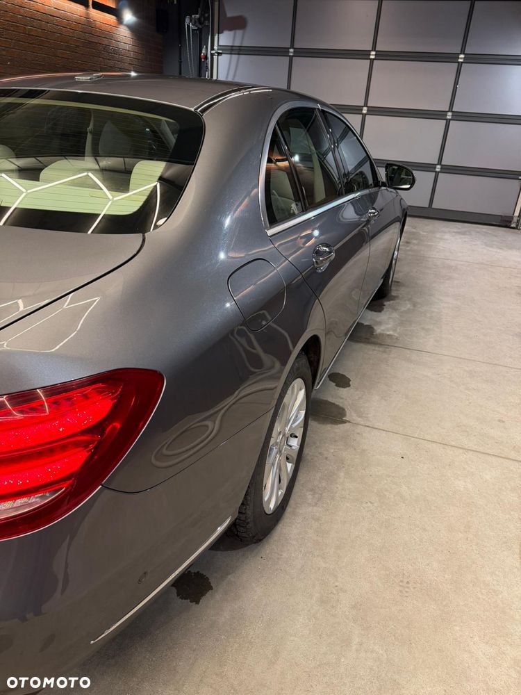 Mercedes-Benz Klasa E - 14