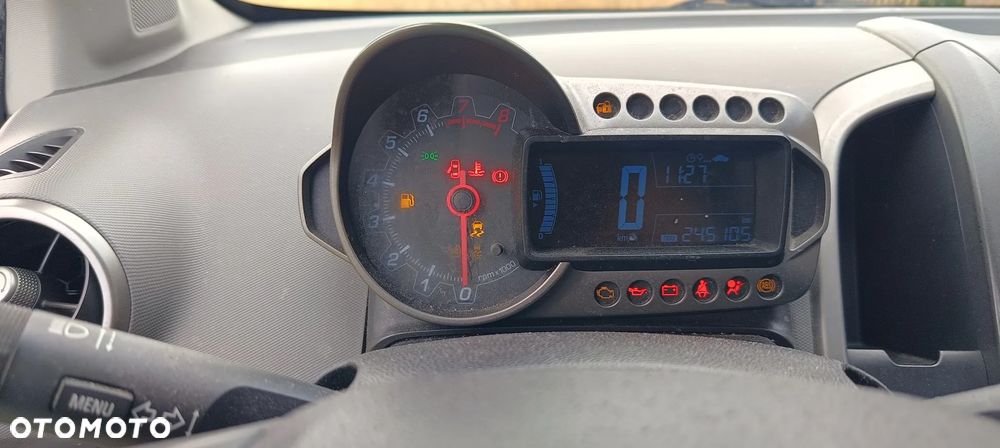 Chevrolet Aveo 1.4 16V LT - 10