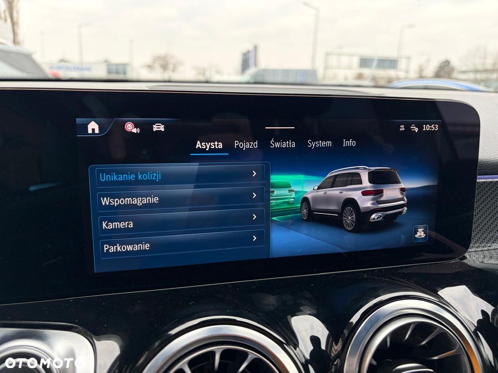 Mercedes-Benz GLB - 29