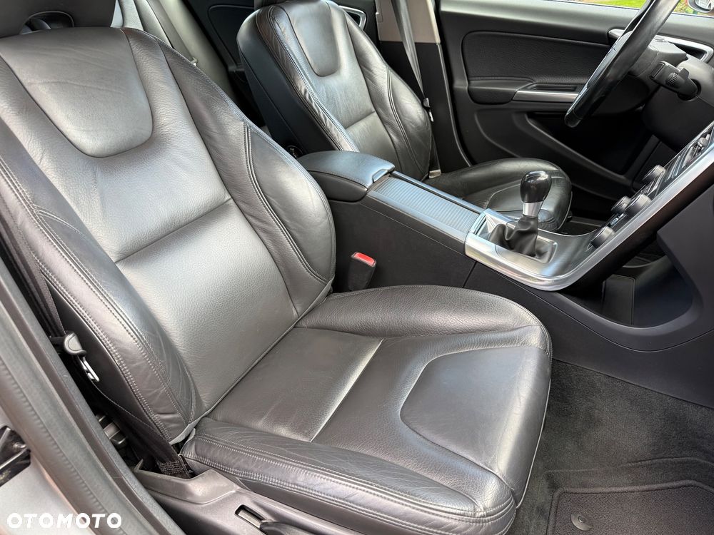 Volvo S60 D3 Momentum - 18
