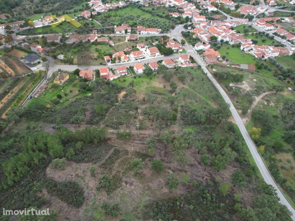 Terreno rústico de 1,76 hectares - Grande imagem: 4/7