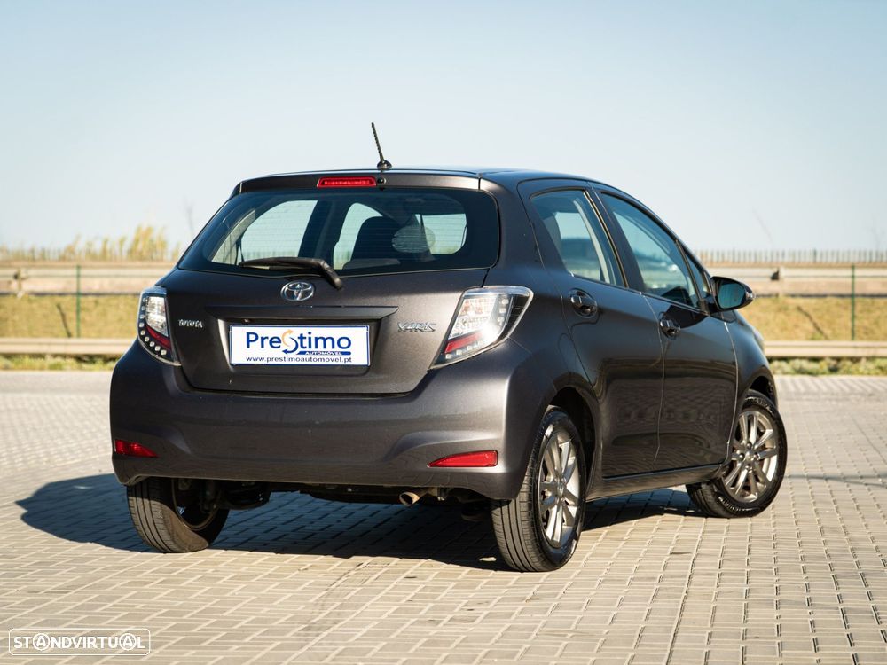 Toyota Yaris 1.33 VVT-i Comfort+P.Style - 37