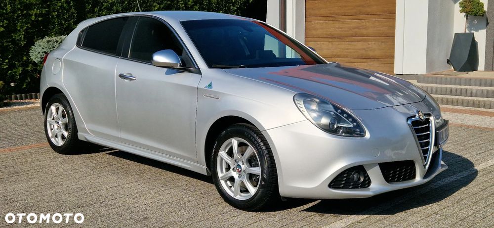 Alfa Romeo Giulietta - 2