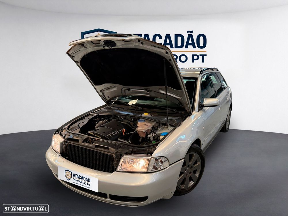 Audi A4 Avant - 33