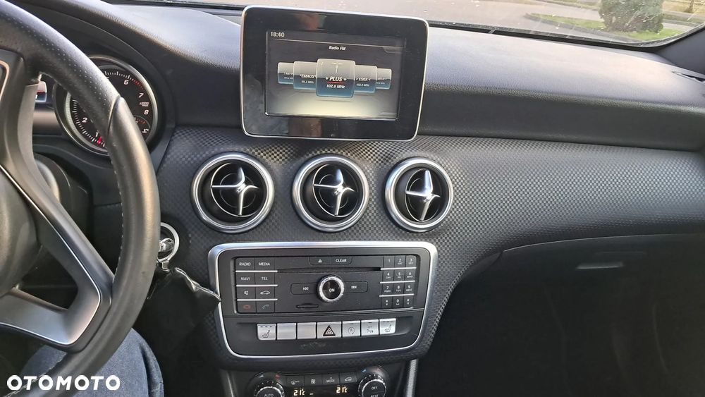 Mercedes-Benz Klasa A 200 (BlueEFFICIENCY) - 19