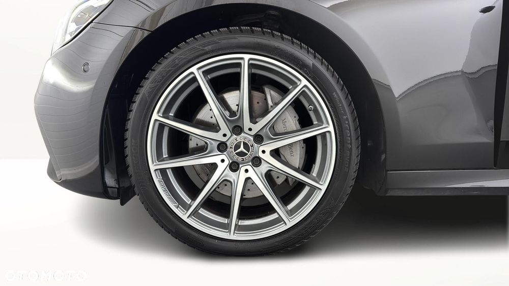 Mercedes-Benz Klasa E 220 d 4-Matic AMG - 19