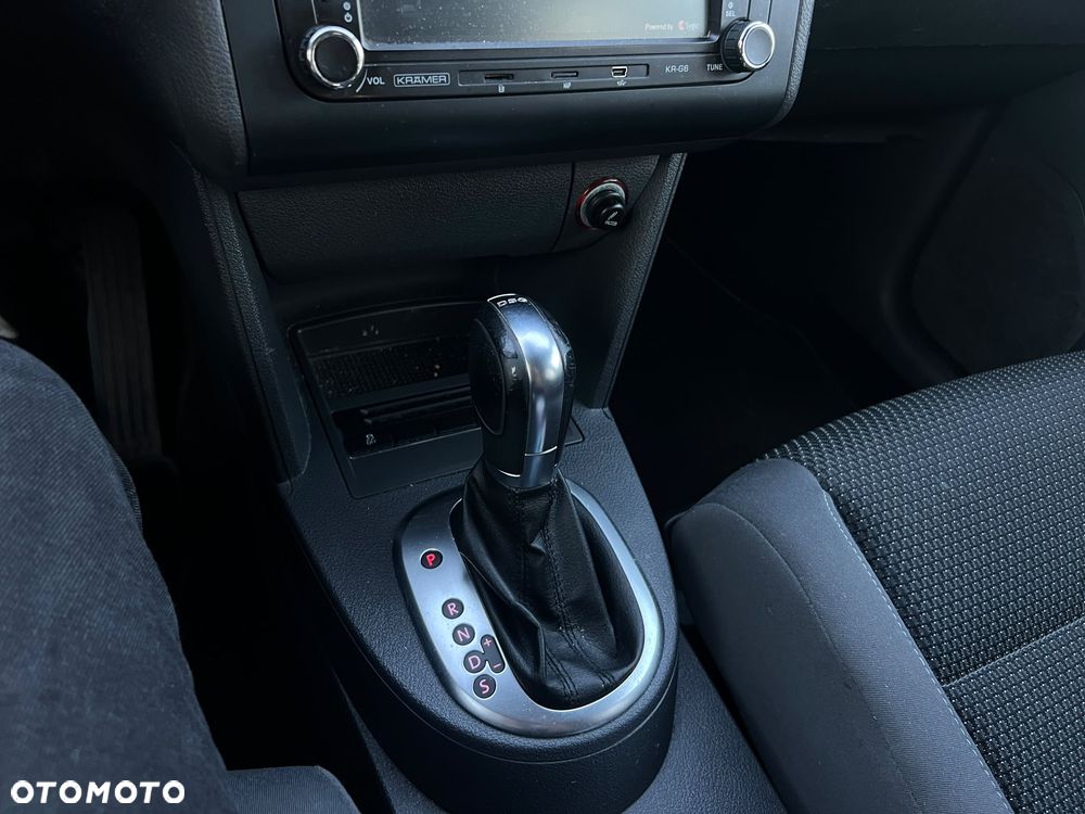 Volkswagen Touran 1.4 TSI DSG Highline - 18