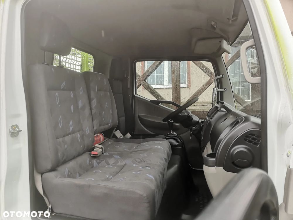 Renault Maxity 2.5dXi 110 - 12