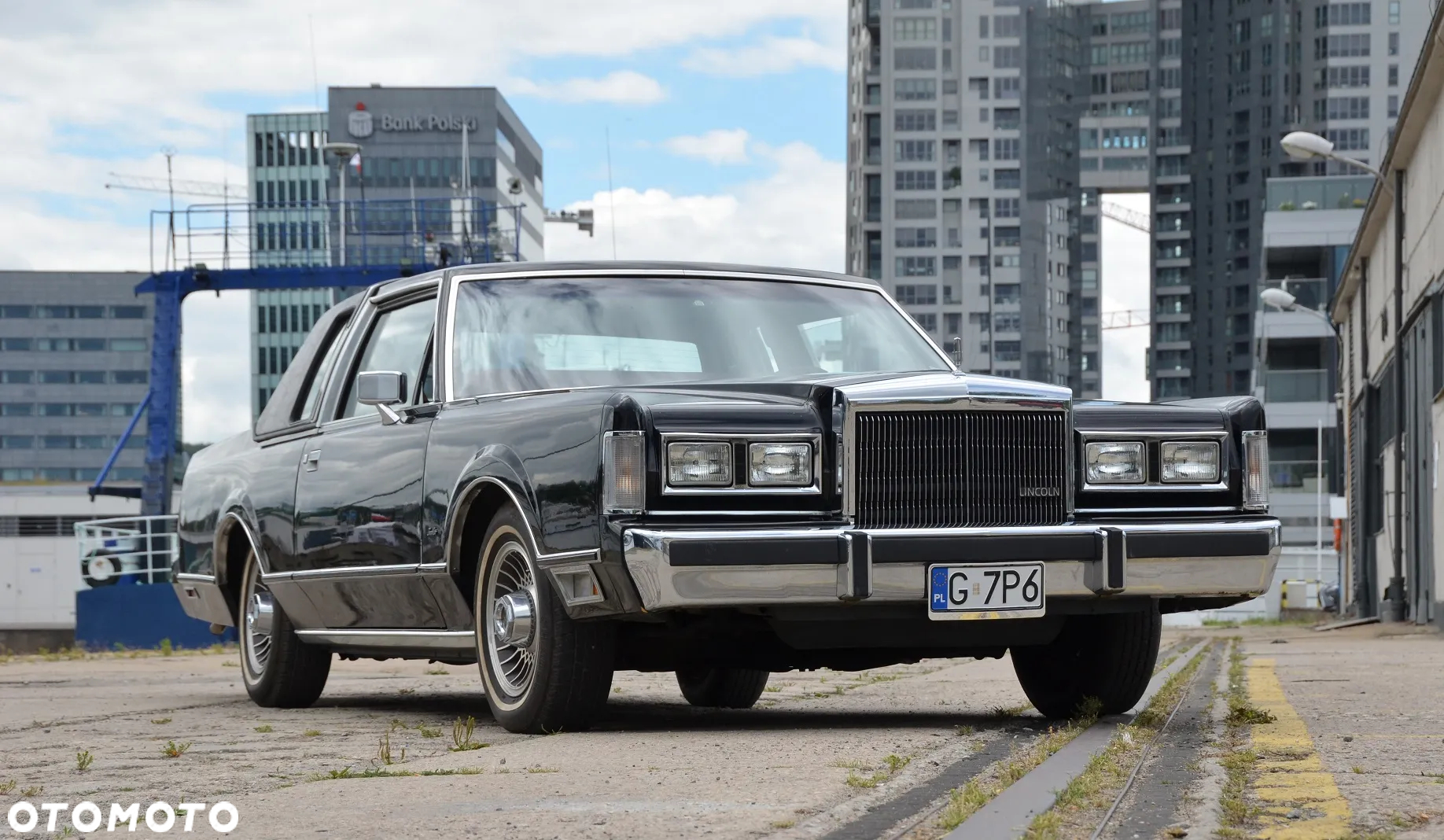 Lincoln Mark - 3