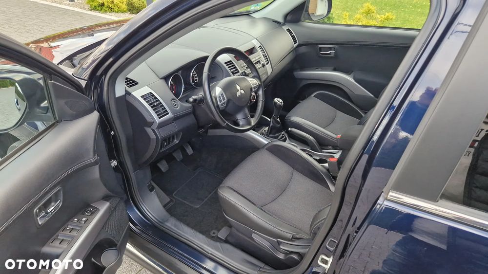 Mitsubishi Outlander 2.0 Intense 2WD - 7