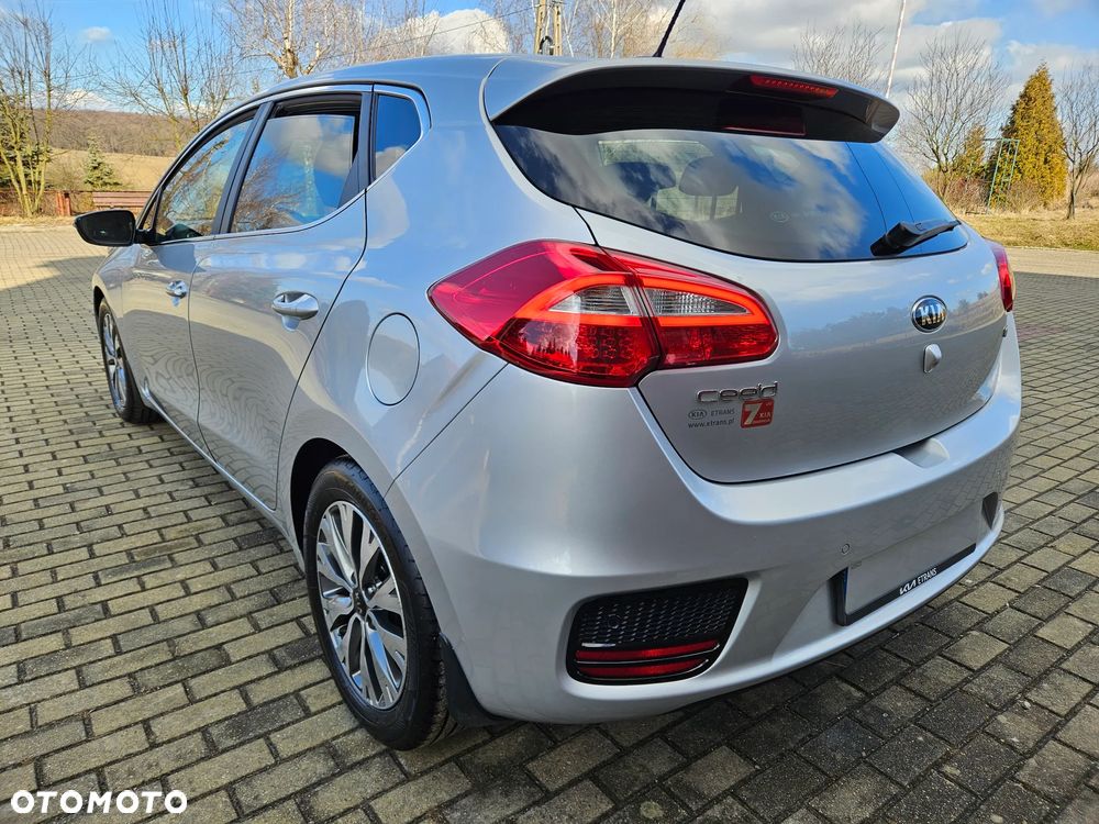 Kia Ceed 1.6 GDI L Business Line - 10