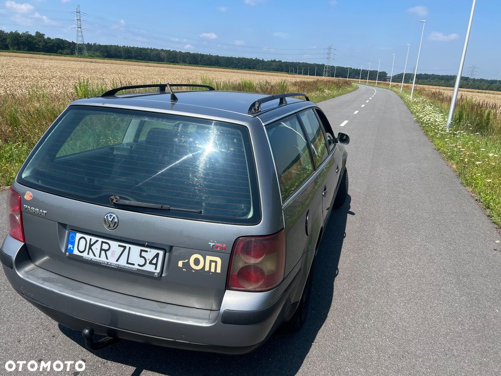 Volkswagen Passat 1.9 TDI Trendline - 5