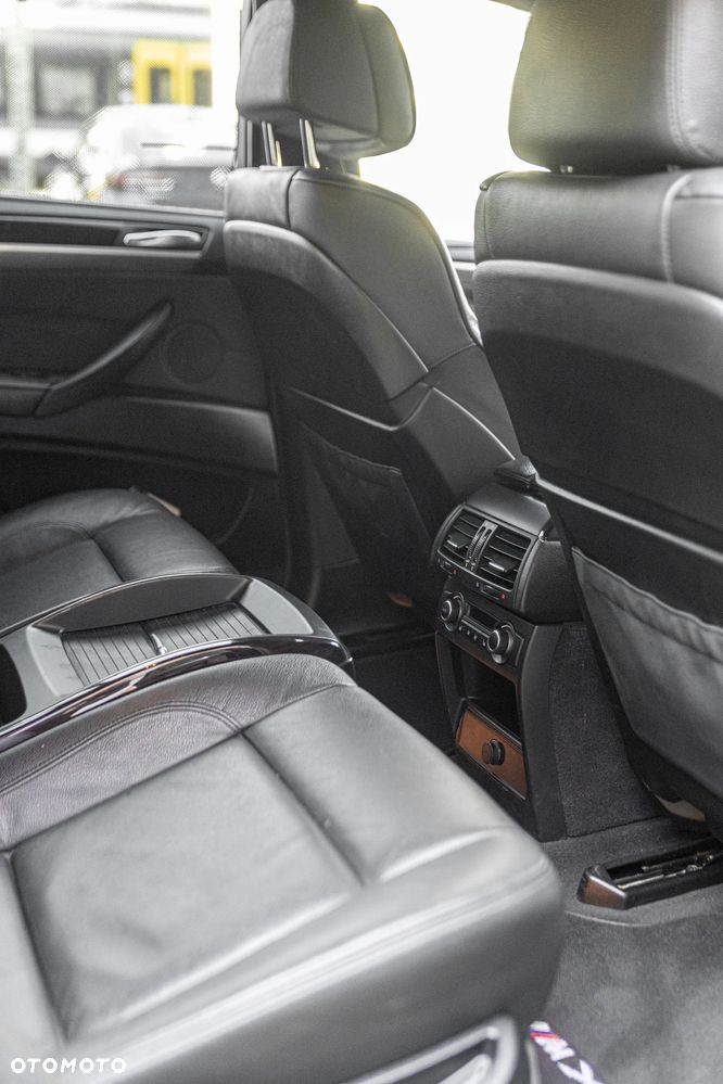 BMW X6 35i xDrive - 32