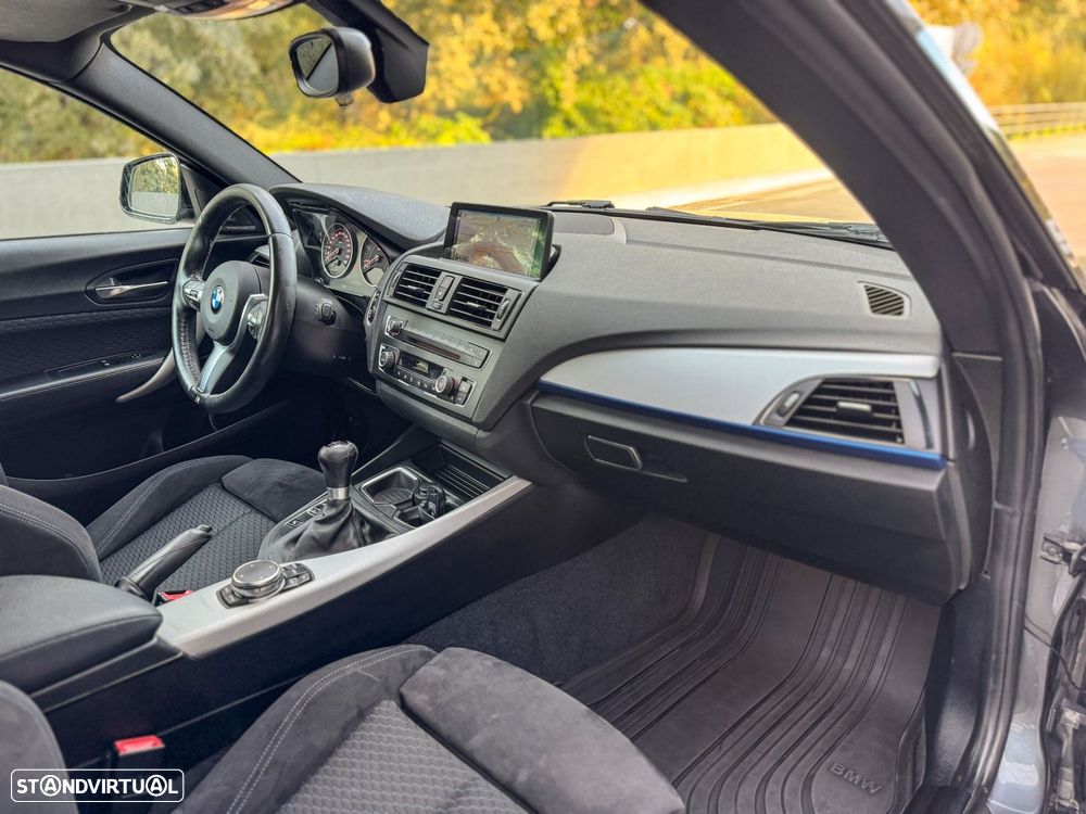 BMW 218 - 33