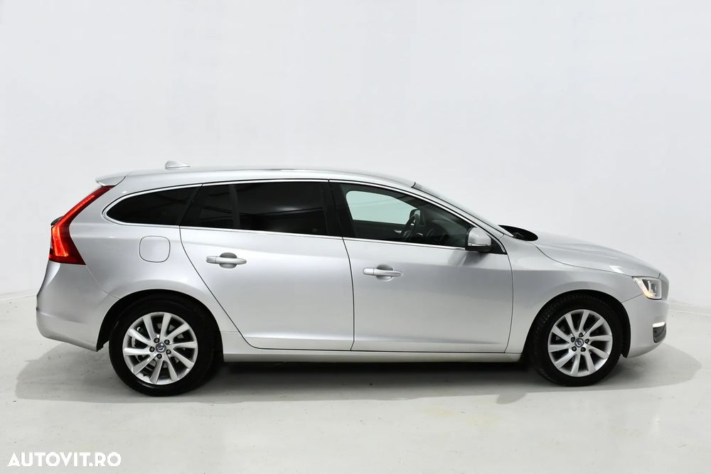 Volvo V60 D2 Start-Stop Momentum - 12