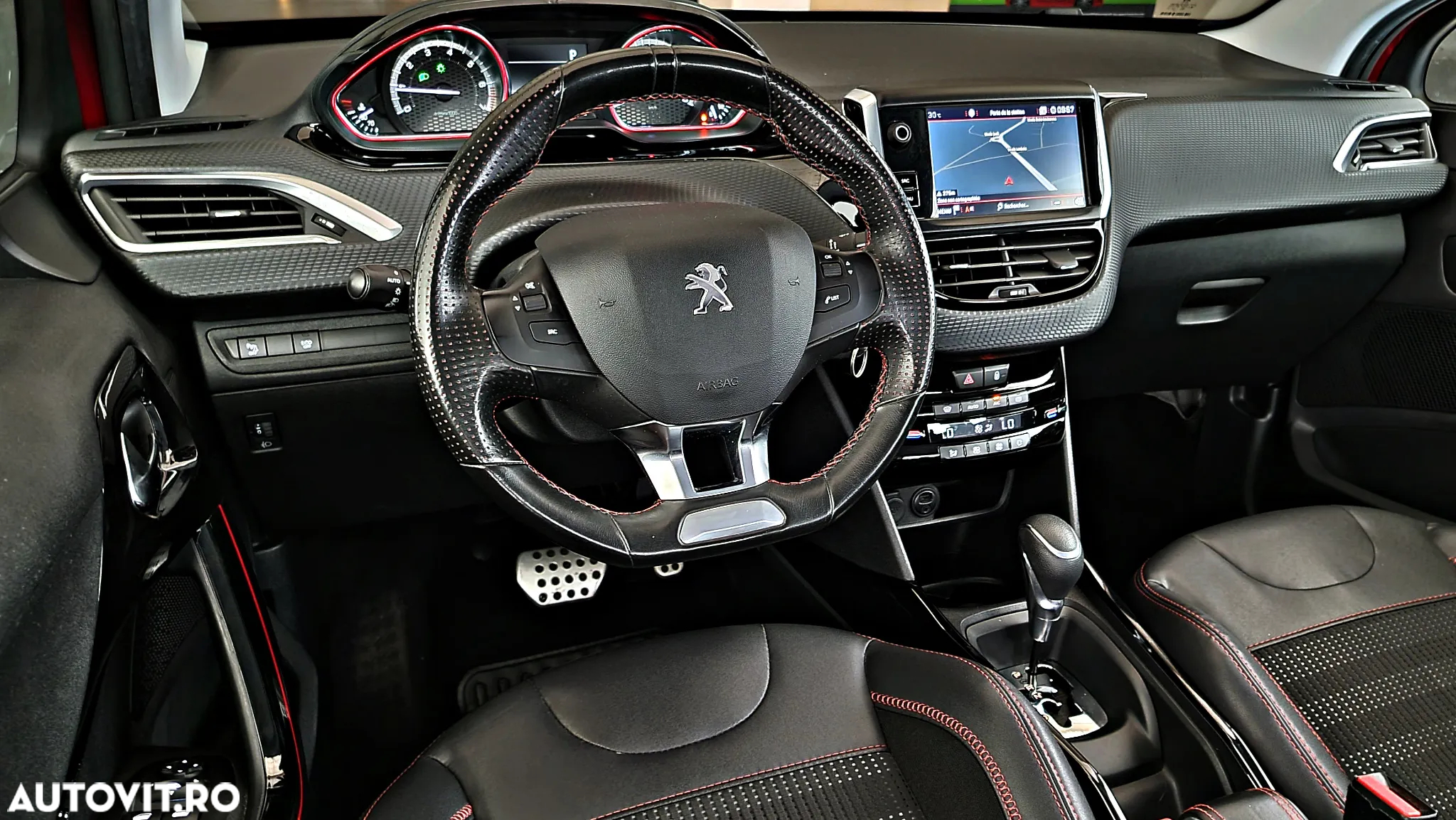Peugeot 2008 1.2 PureTech Turbo EAT6 S&S GT-Line - 22
