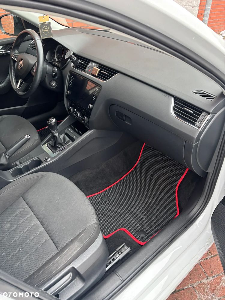 Skoda Octavia 1.5 TSI ACT Style - 27