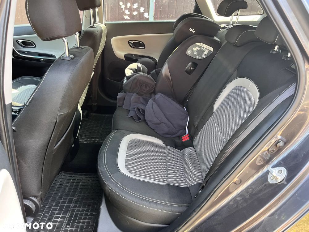 Kia Ceed Cee'd 1.6 CRDi L Business Line DCT - 13