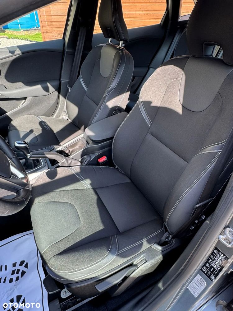 Volvo V40 T3 Drive-E Momentum - 6