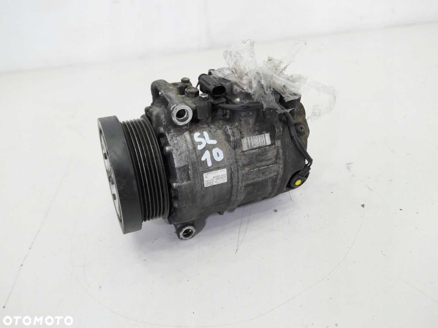 SPREZARKA KLIMA A0012300211 MERCEDES SL500 R230 02 - 2
