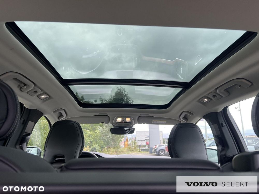 Volvo XC 60 - 30