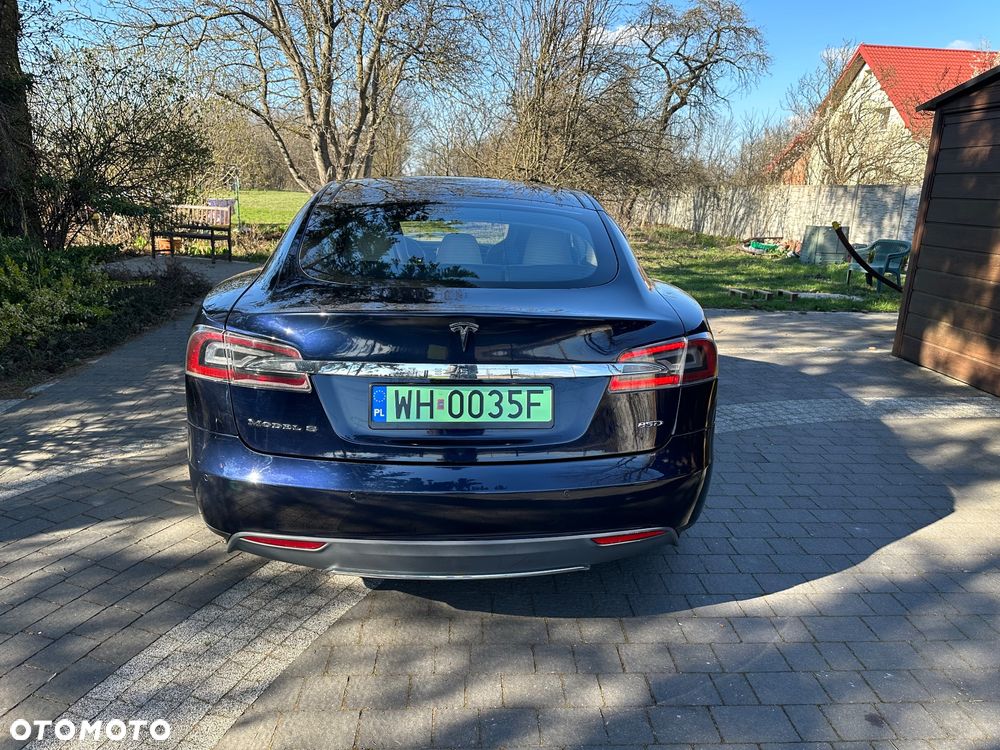 Tesla Model S Performance - 6