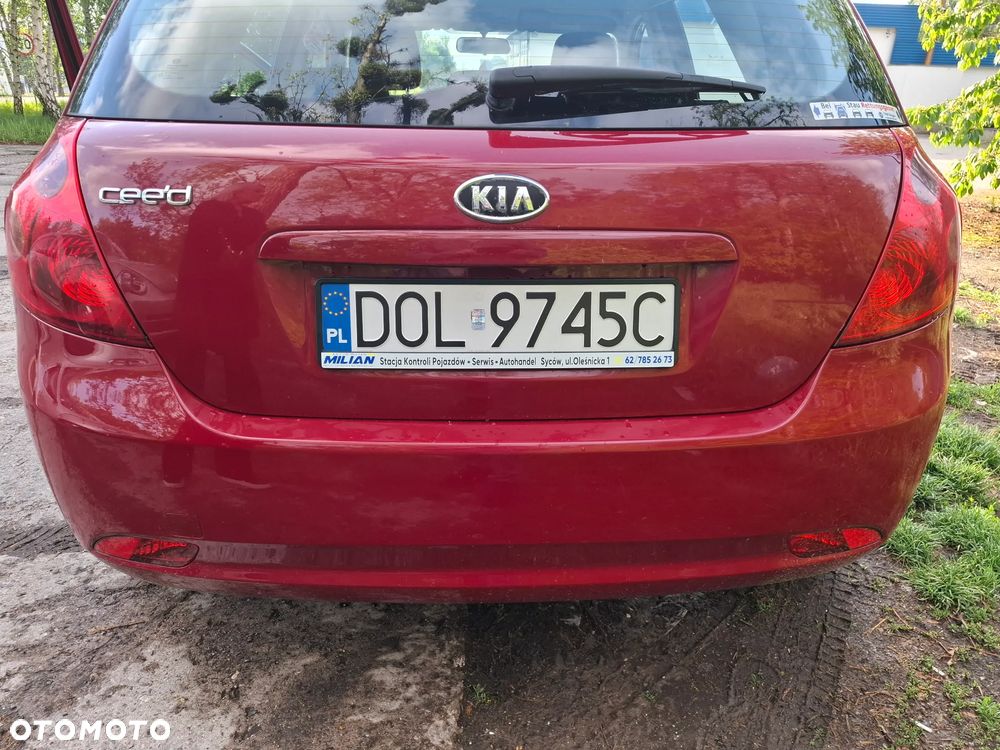 Kia Ceed 1.4 Comfort + - 12