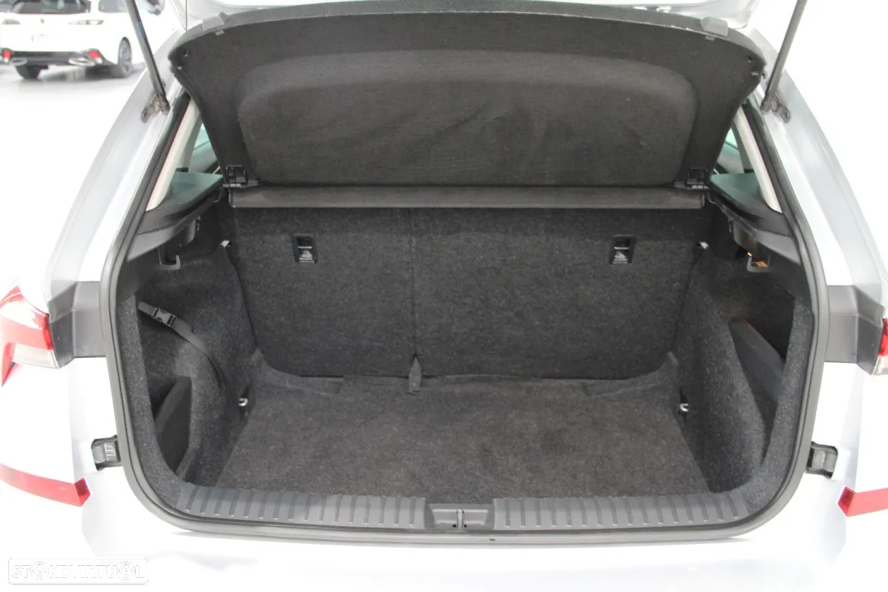 Skoda Kamiq 1.0 TSI Ambition - 30