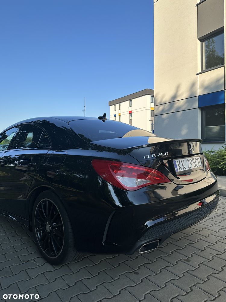 Mercedes-Benz CLA 250 7G-DCT AMG Line - 5