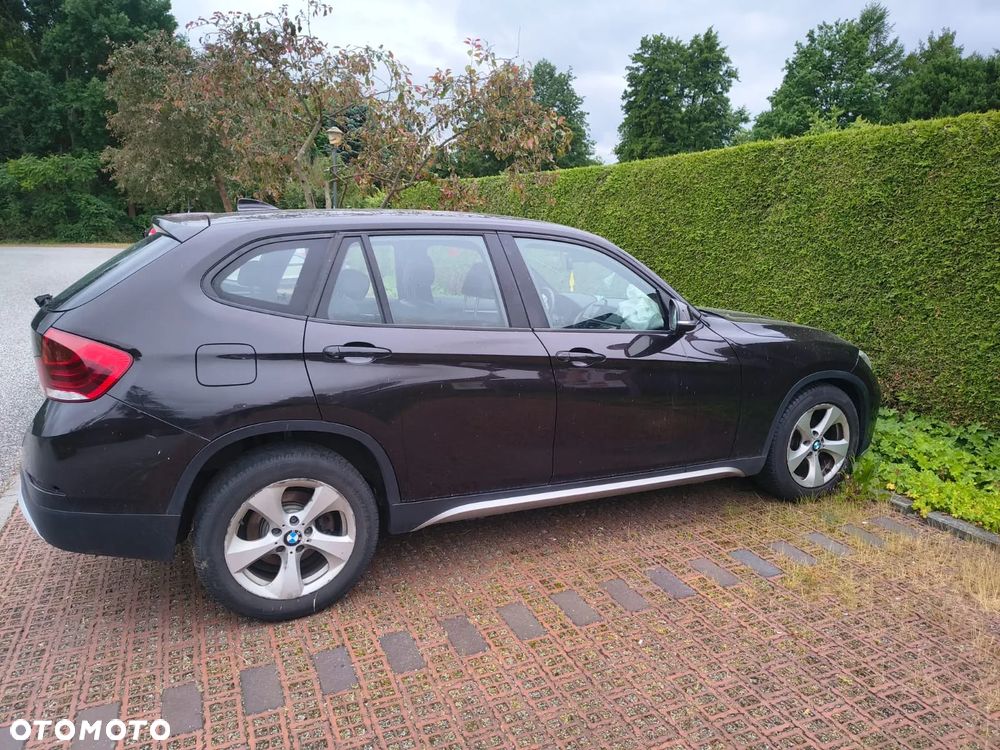BMW X1 sDrive20d EfficientDynamics - 3