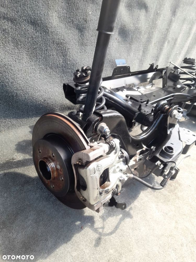 belka zawieszenia tył renault megane iv kombi 1.6 e-tech hybrid - 2