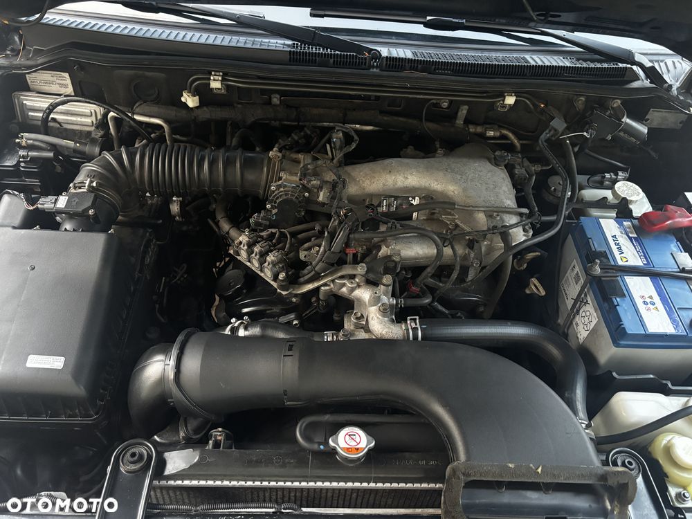 Mitsubishi Pajero - 24