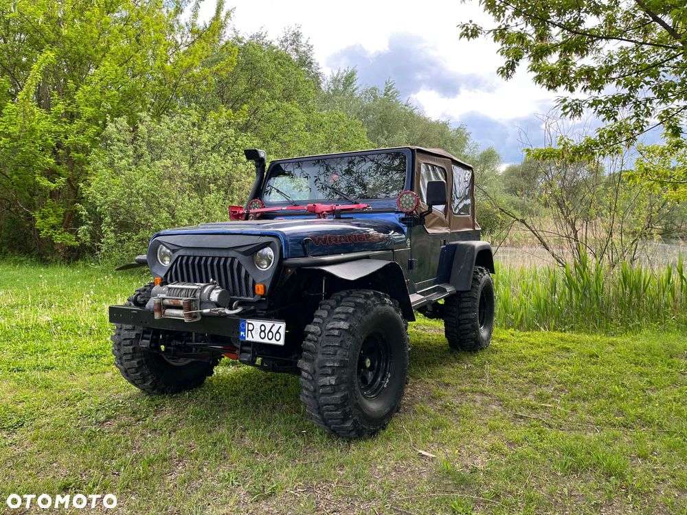 Jeep Wrangler - 10