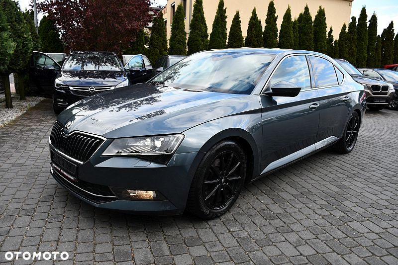 Skoda Superb 1.6 TDI DSG Style - 38