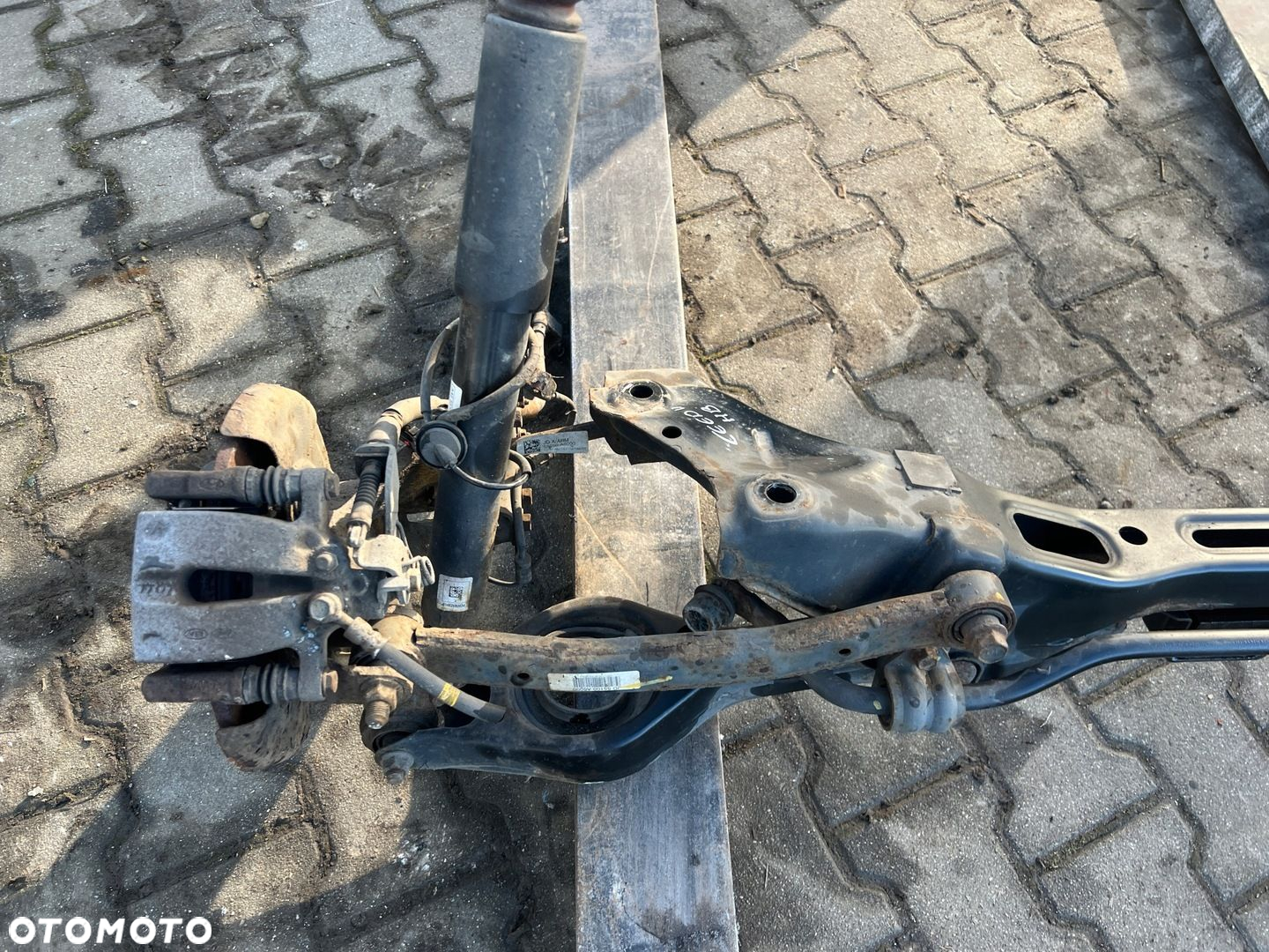 KIA CEED II HB 12-15 SANKI WÓZEK BELKA ZAWIESZENIE KOMPLETNE TYŁ TYLNE - 6