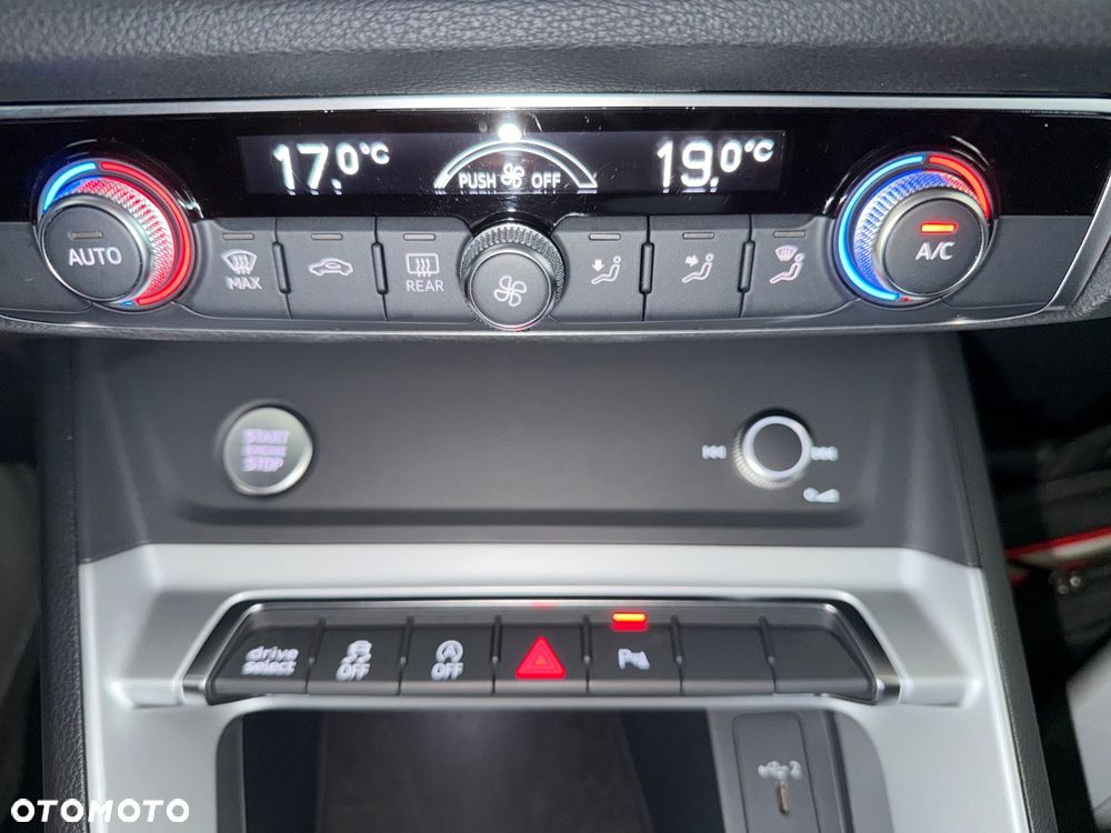 Audi Q3 - 23