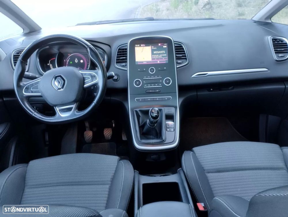 Renault Grand Scénic ENERGY dCi 130 INTENS - 22