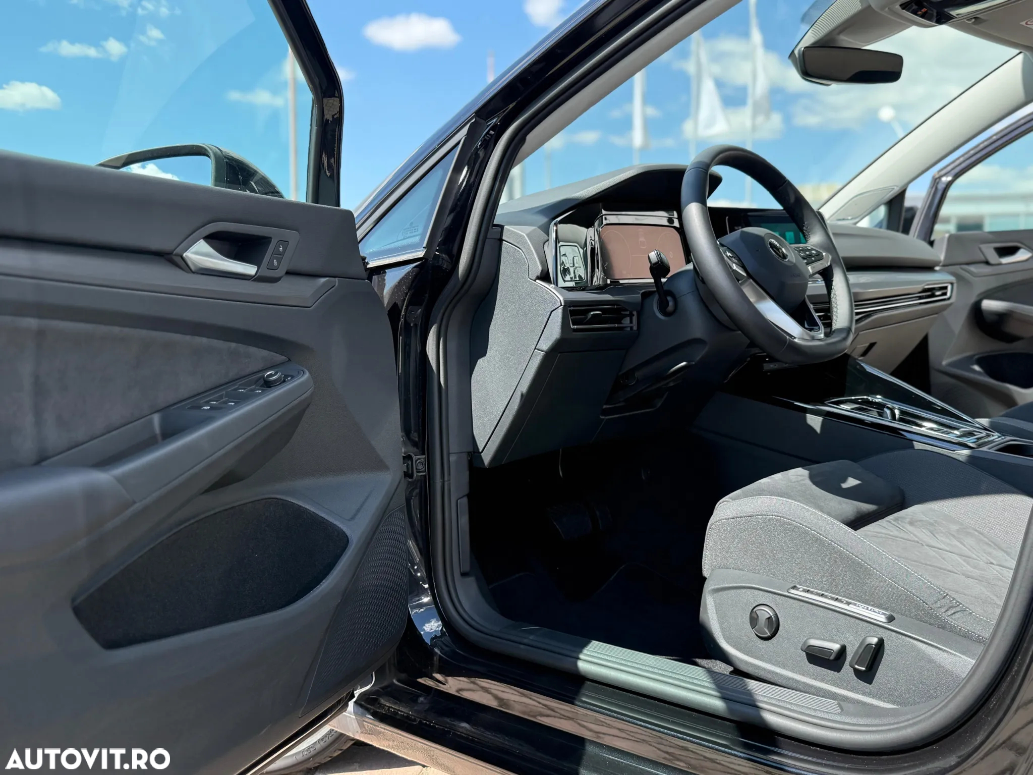 Volkswagen Golf 2.0 TDI DSG Style - 27