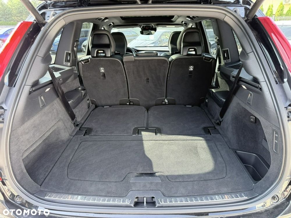 Volvo XC 90 T8 AWD Plug-In Hybrid Plus Black Edition 7os - 34