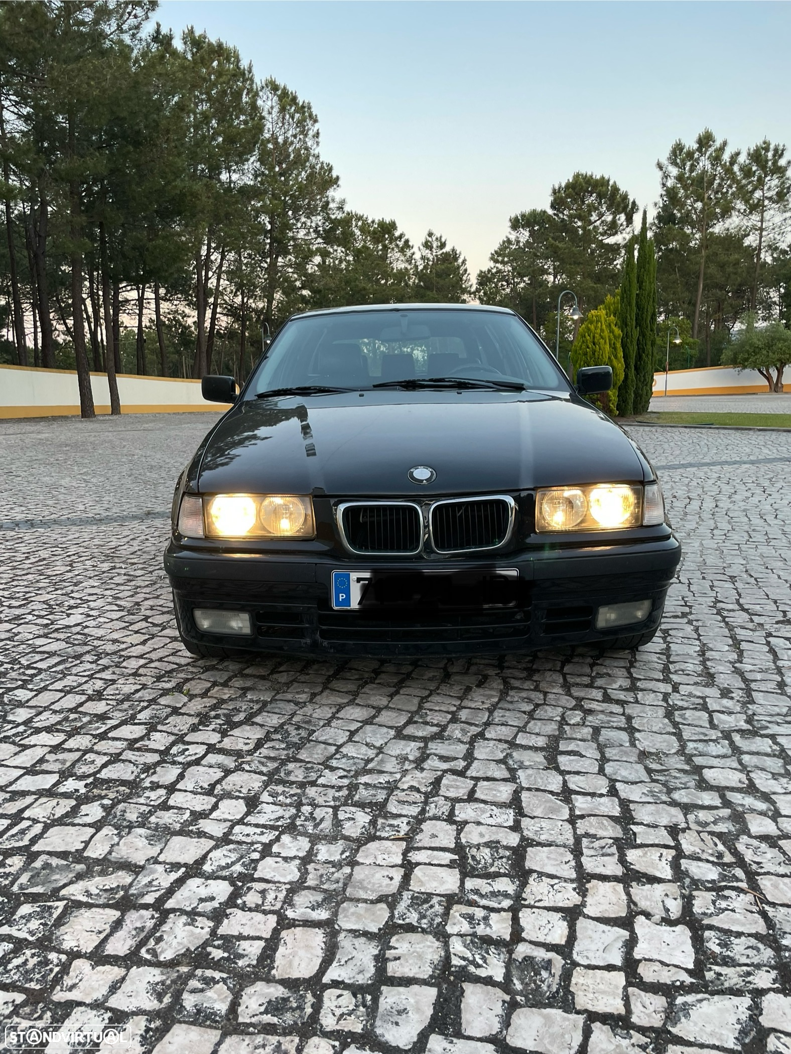 BMW 318 tds Touring Exclusive - 20