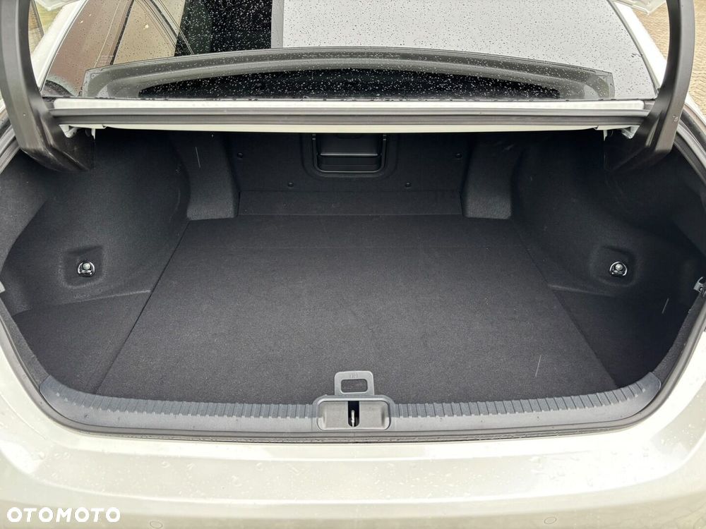 Lexus ES 300h Business Edition - 36