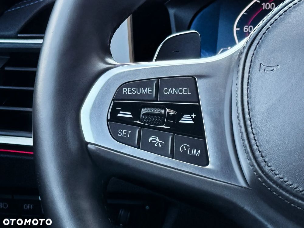 BMW Seria 3 330i xDrive M Sport sport - 21