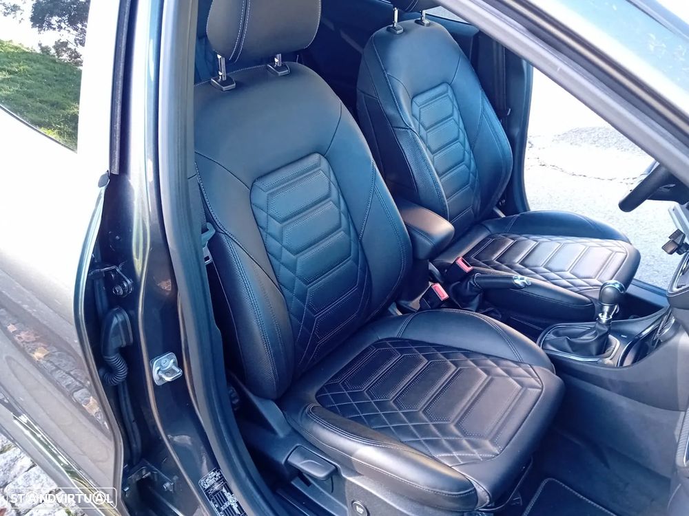 Ford Puma 1.0 EcoBoost MHEV ST-Line Vignale - 14