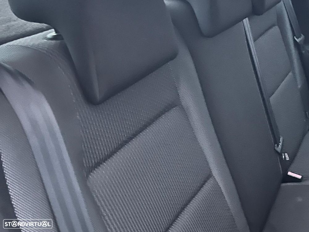 Peugeot 207 1.6 HDi 99g - 8