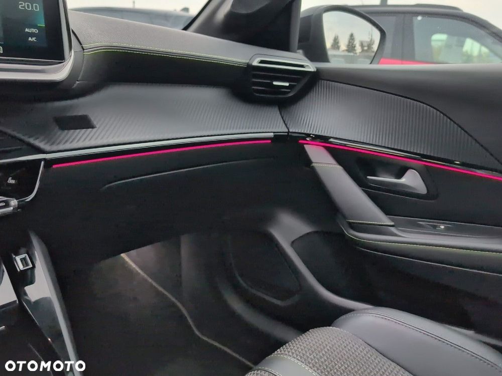 Peugeot 208 e-208 GT - 17